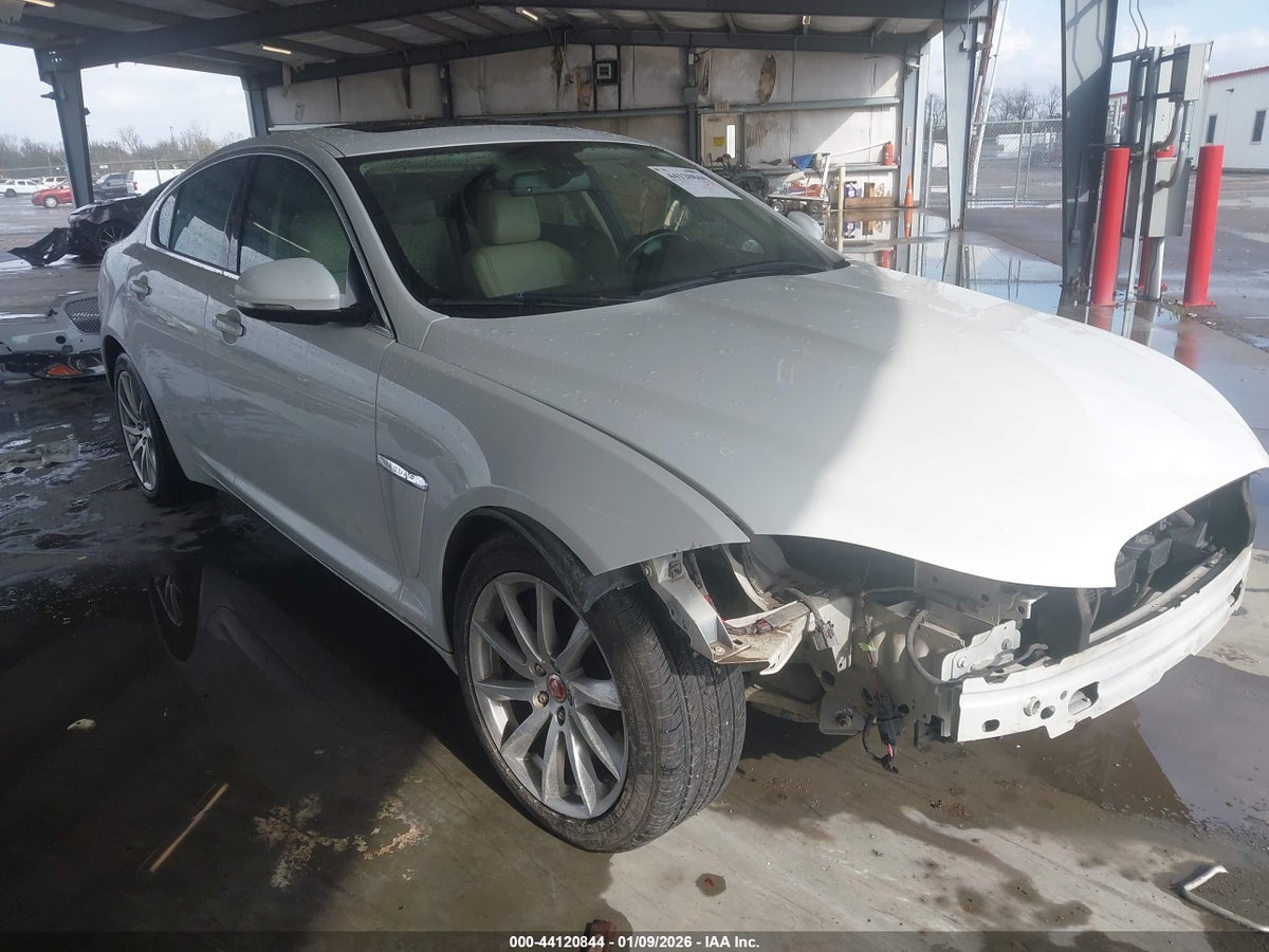2015 Jaguar XF SAJWA0FS4FPU43267 Lot 44120844