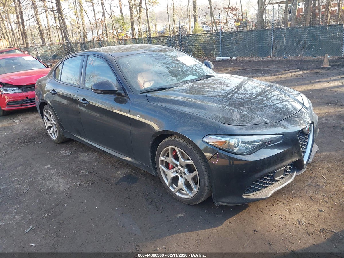2023 Alfa Romeo ZARFAMBN6P7671283 Lot 44366369