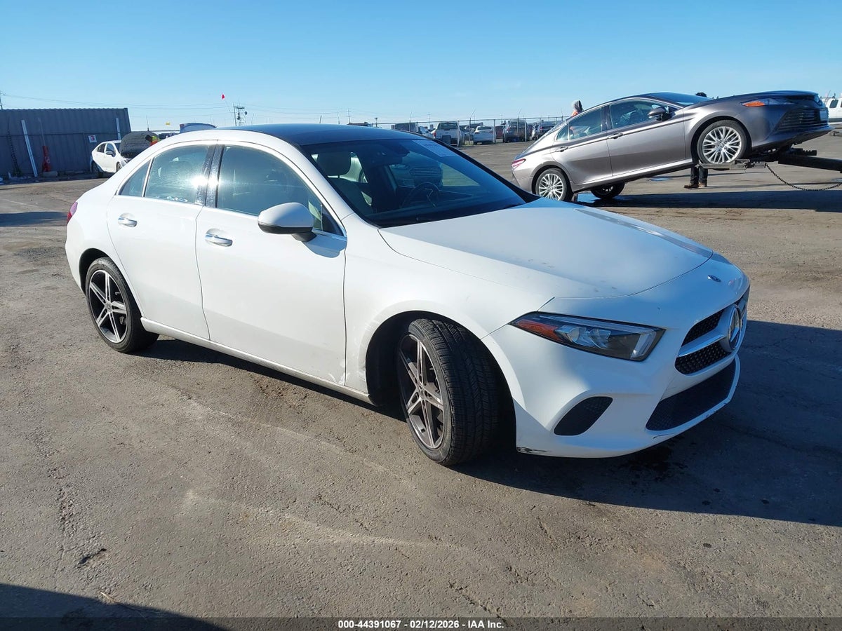 2019 Mercedes-Benz A-Class WDD3G4EB4KW033826 Lot 44391067