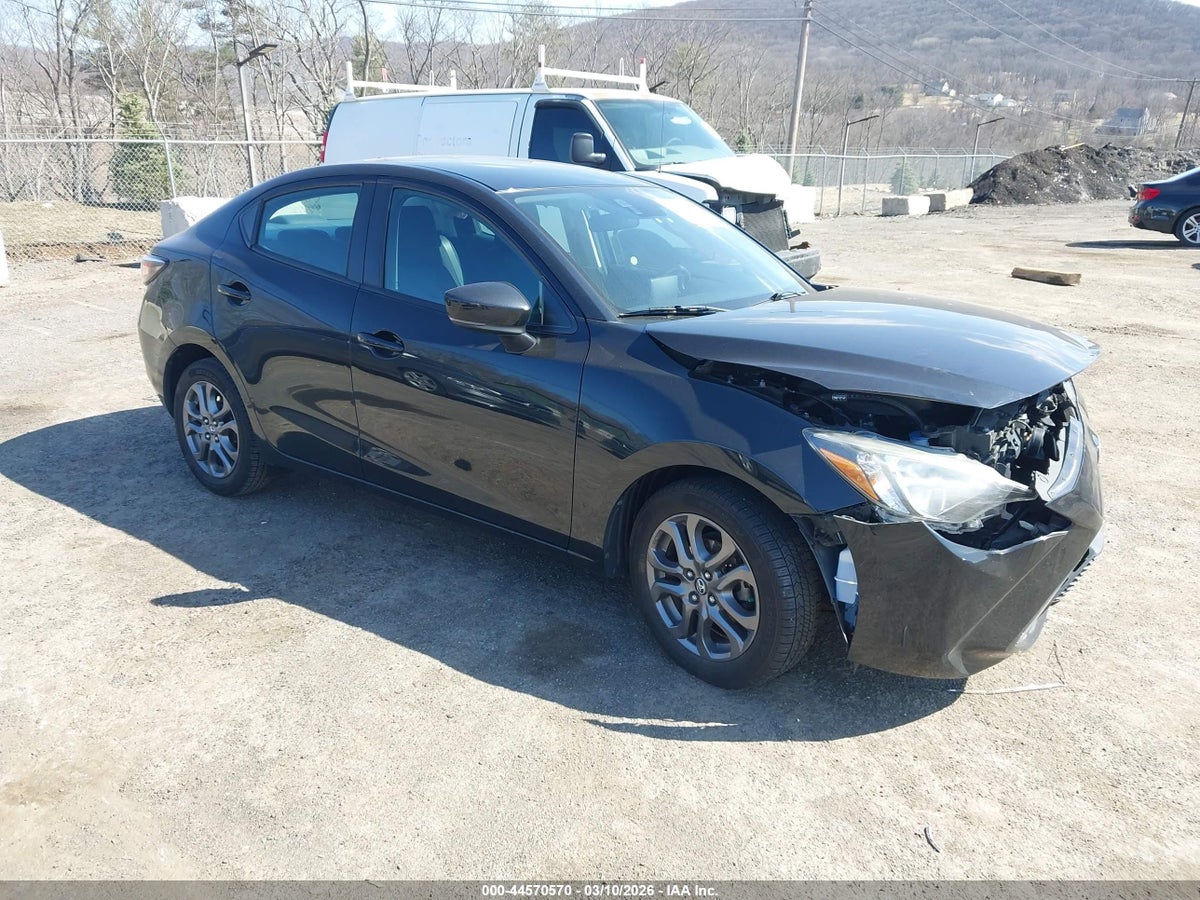 2019 Toyota Yaris 3MYDLBYV2KY517671 Lot 44570570