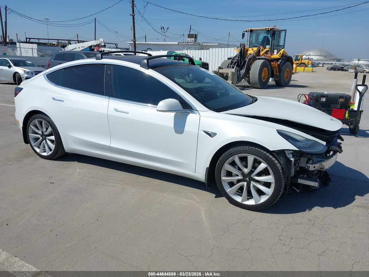 2018 Tesla Model 3 5YJ3E1EB1JF067515 Lot 44644589