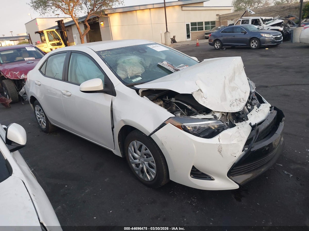 2018 Toyota Corolla 5YFBURHE6JP749815 Lot 44696475
