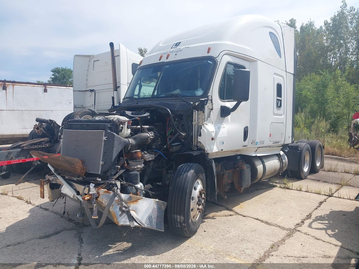 2015 FREIGHTLINER CASCADIA 125 — снимка 2