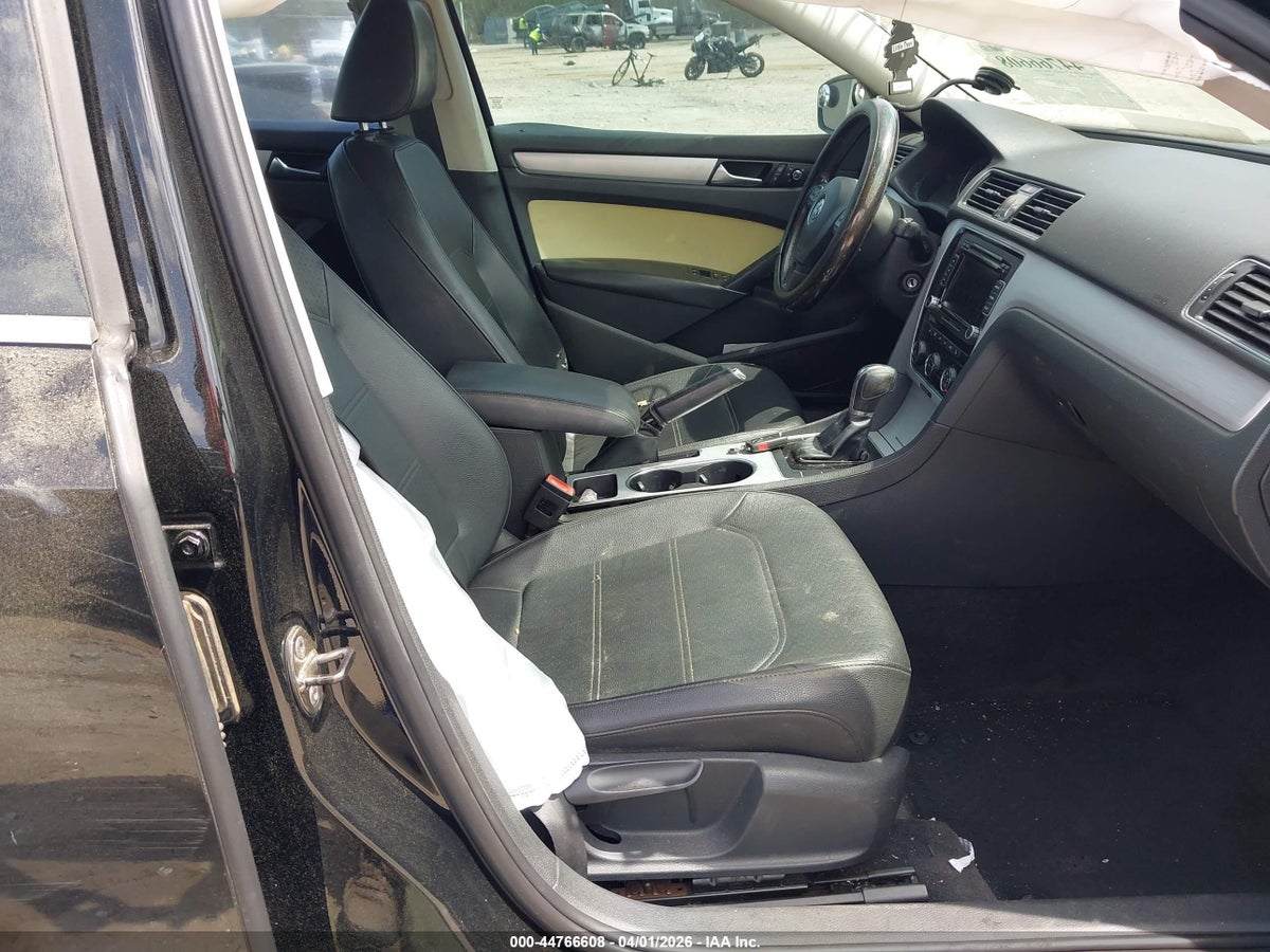 2013 VOLKSWAGEN PASSAT 2.5L SE — снимка 5