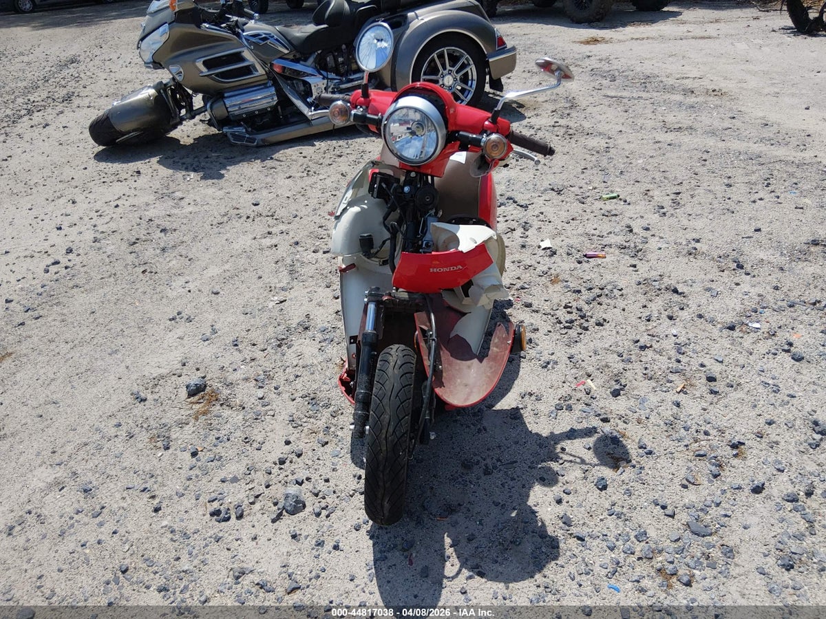 2025 HONDA NCW50 — снимка 5