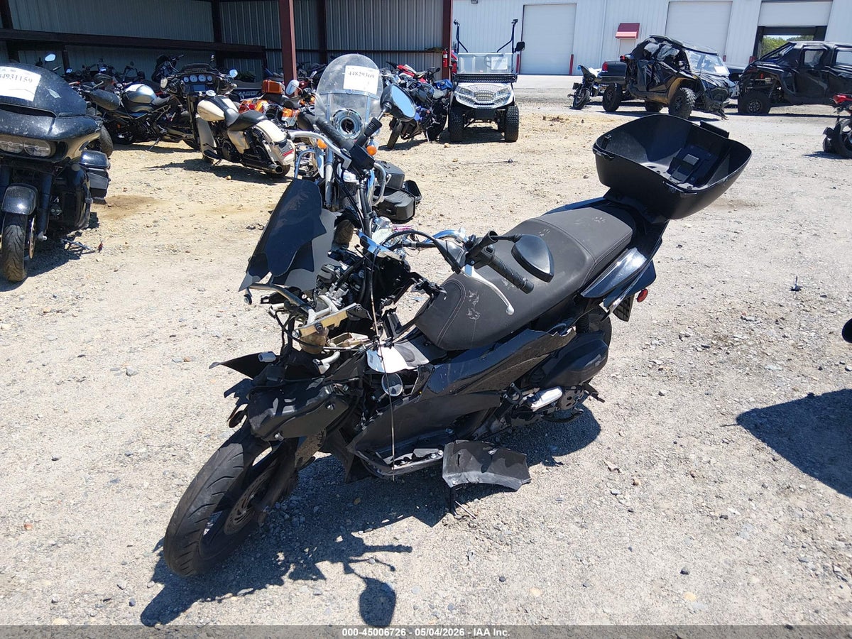 2015 HONDA PCX 150 — photo 2