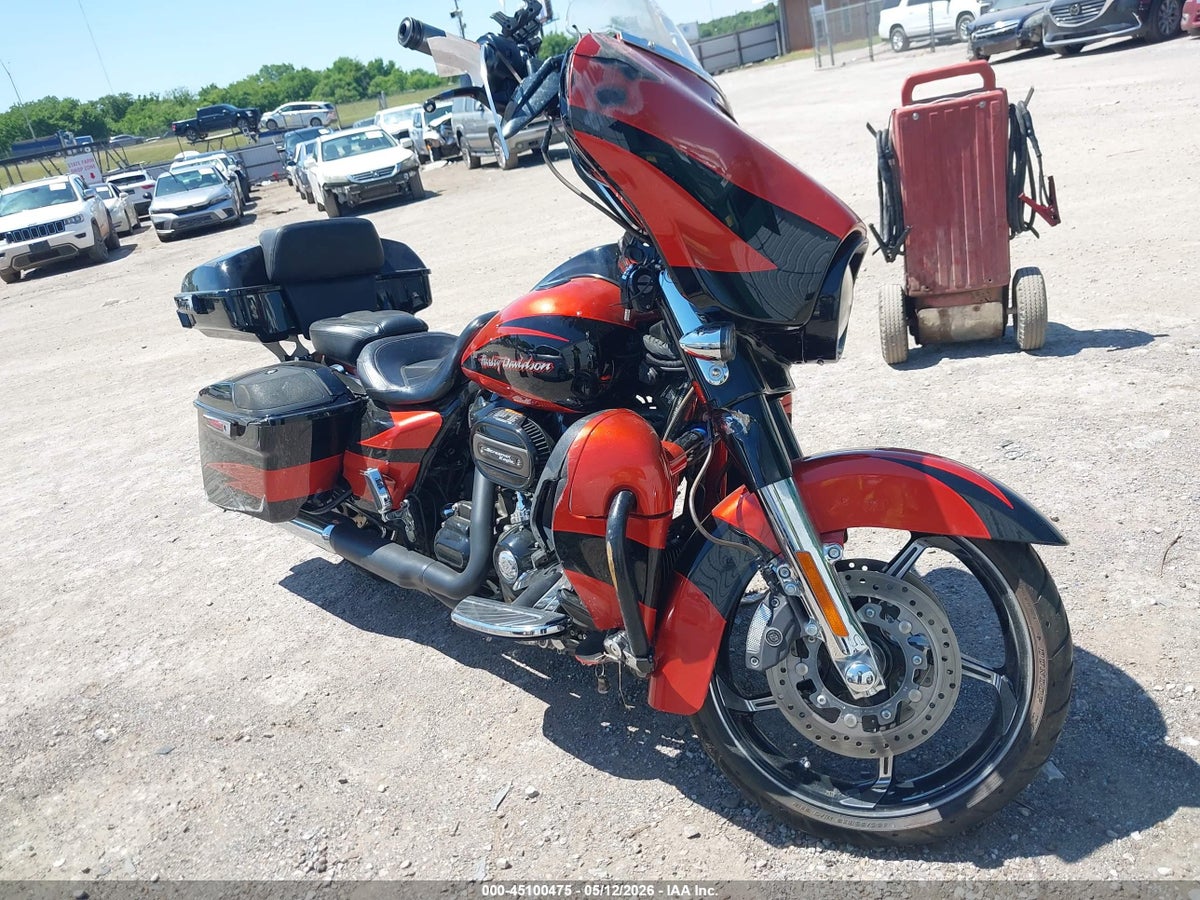 2017 HARLEY-DAVIDSON FLHXSE CVO STREET GLIDE