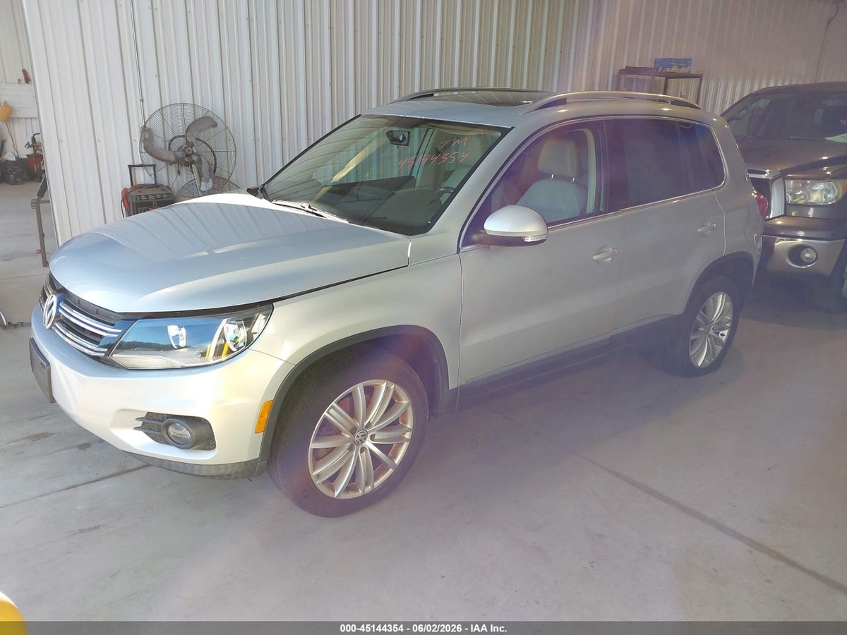 2013 VOLKSWAGEN TIGUAN SE — снимка 2
