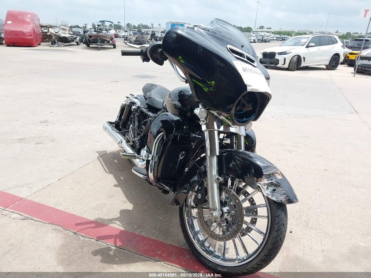 2016 HARLEY-DAVIDSON FLHX STREET GLIDE
