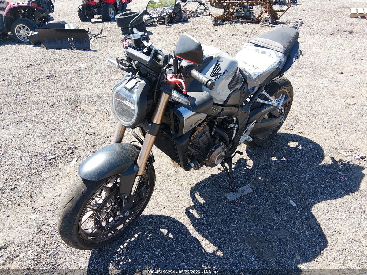 2025 HONDA CB650 R — снимка 2