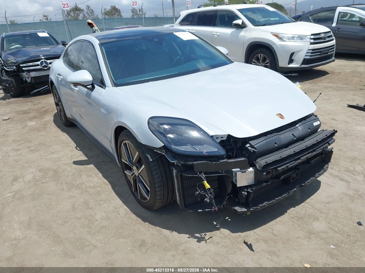2025 PORSCHE PANAMERA 4