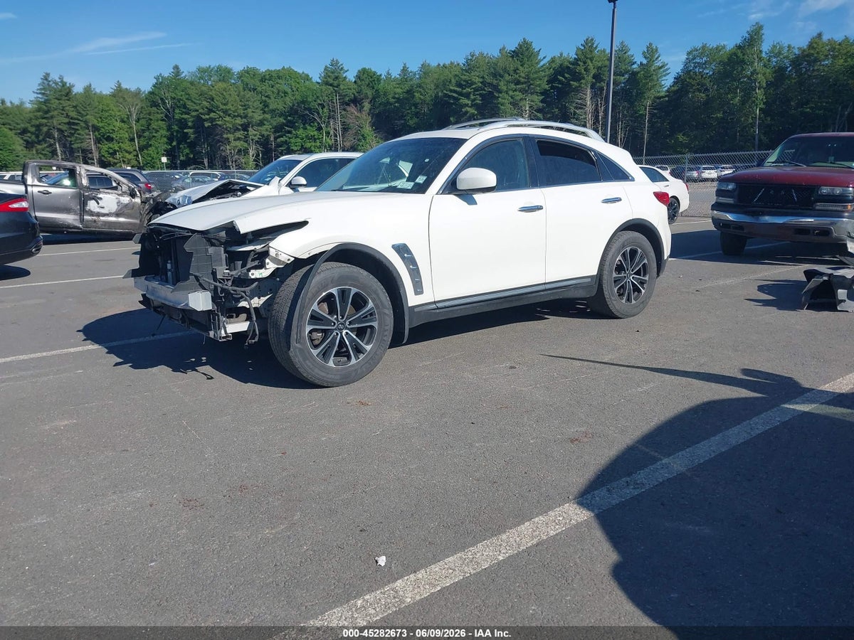 2011 INFINITI FX35 — снимка 2