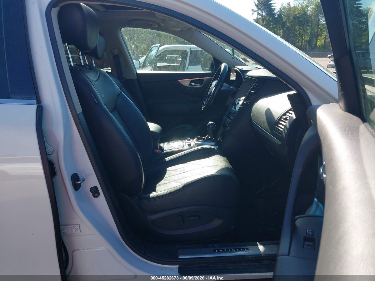 2011 INFINITI FX35 — снимка 5
