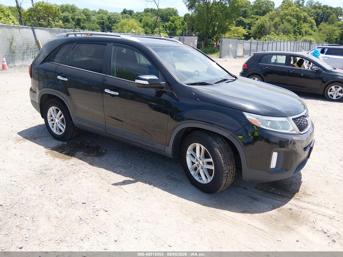 2015 KIA SORENTO LX