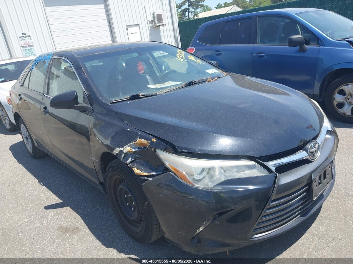 2016 TOYOTA CAMRY LE