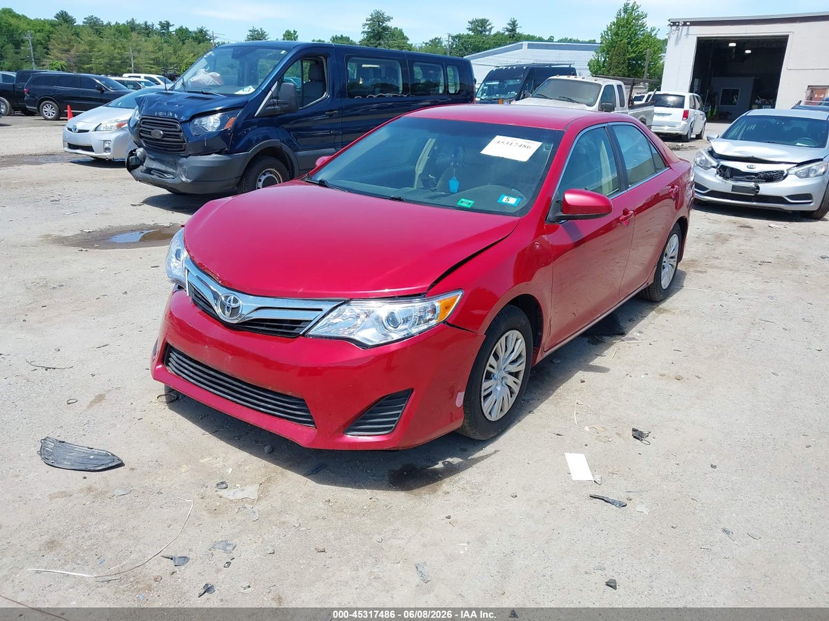 2014 TOYOTA CAMRY LE — снимка 2