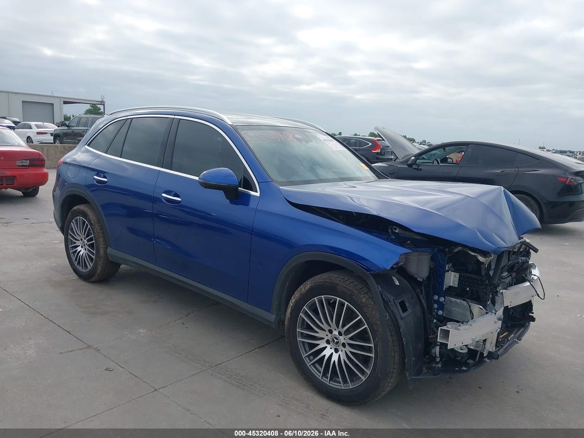 2026 MERCEDES-BENZ GLC 300