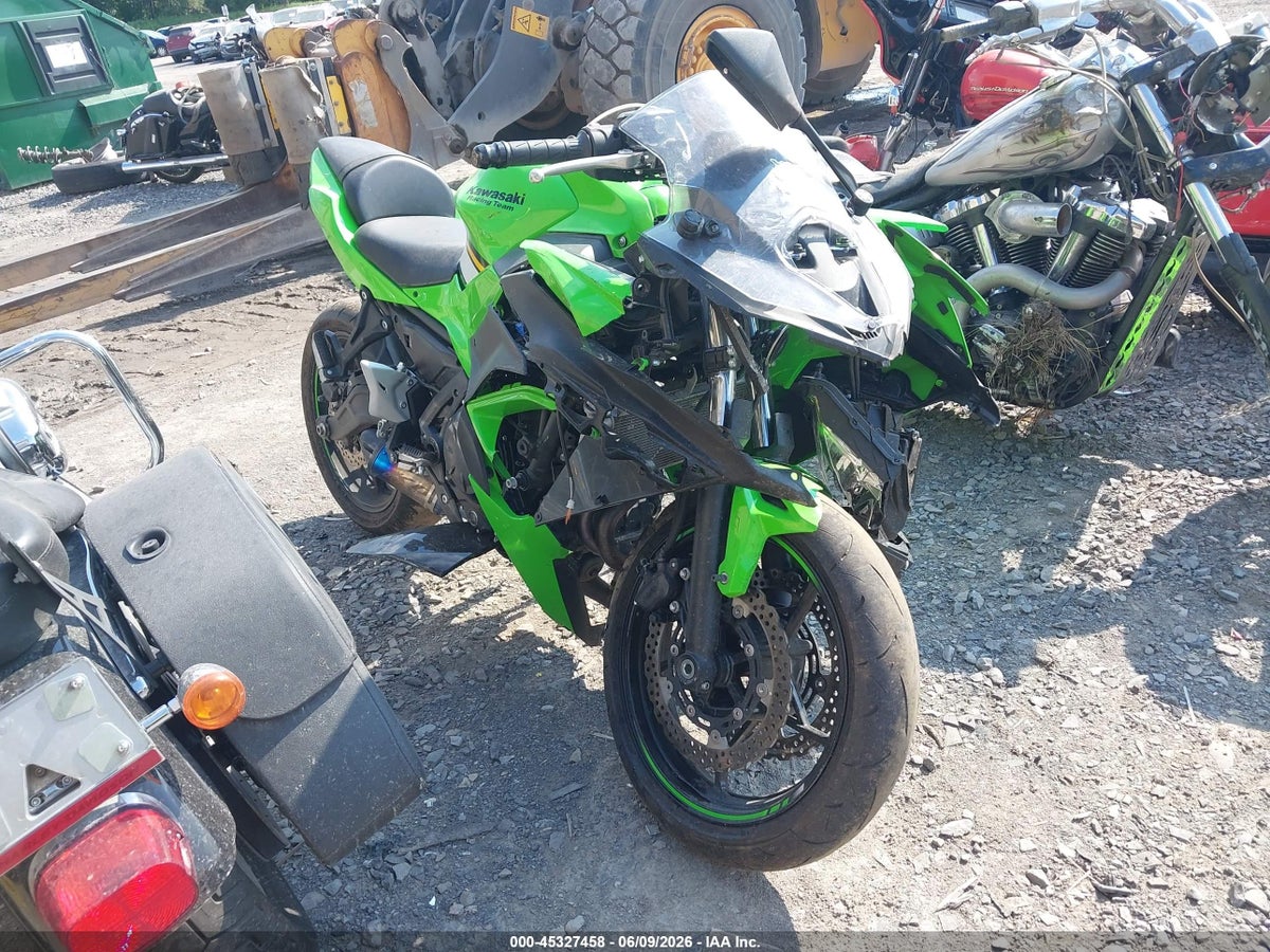 2025 KAWASAKI EX650 P