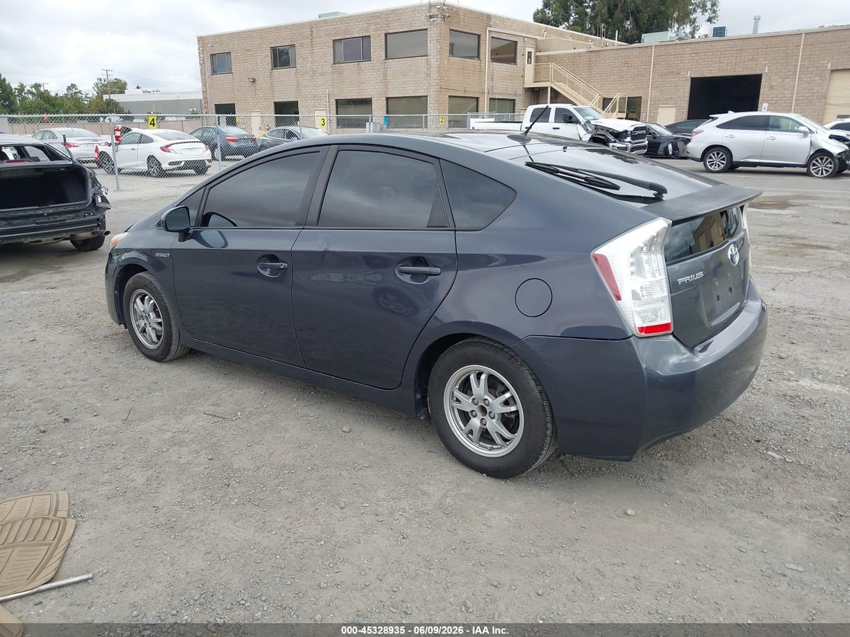 2011 TOYOTA PRIUS TWO — снимка 3