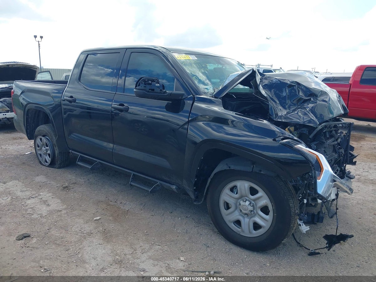 2026 TOYOTA TUNDRA SR CREWMAX 5.5' BED