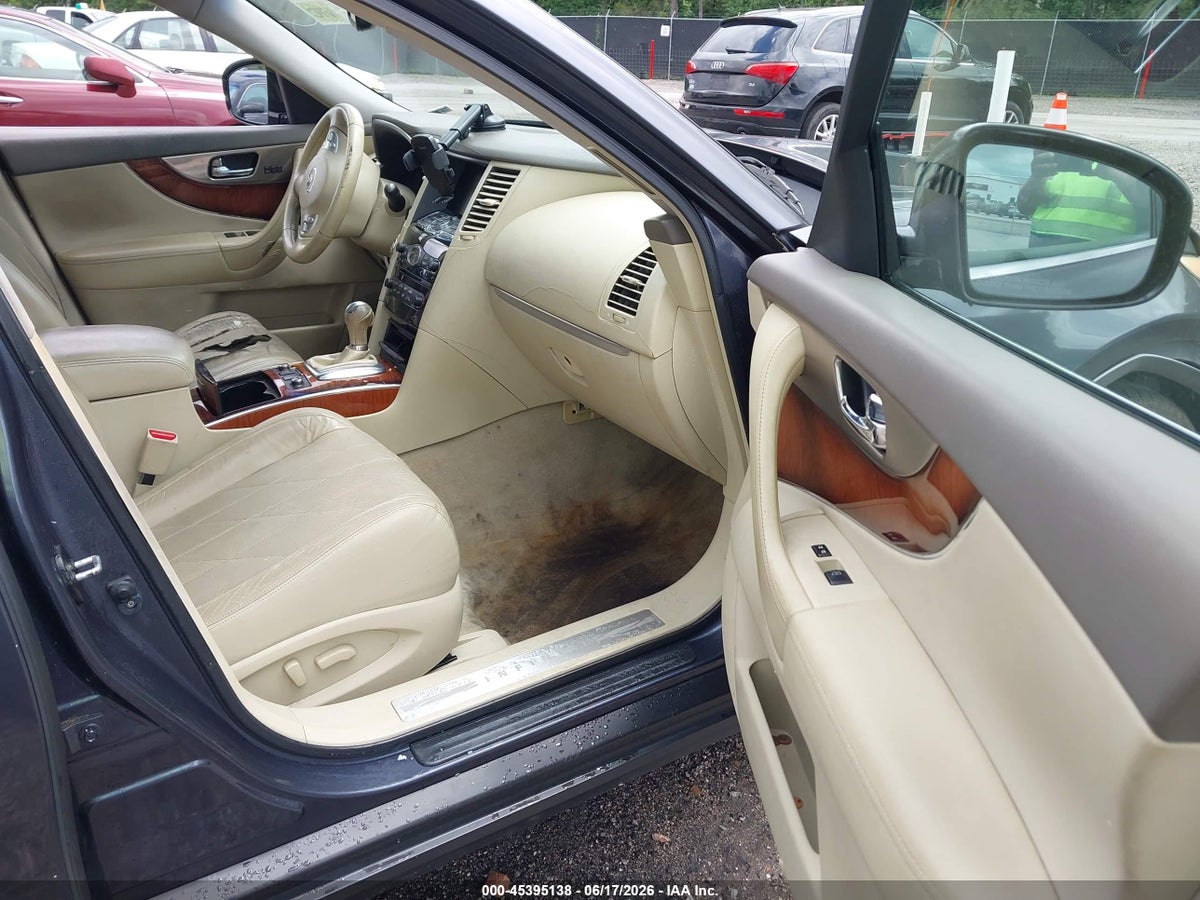 2010 INFINITI FX35 — снимка 5