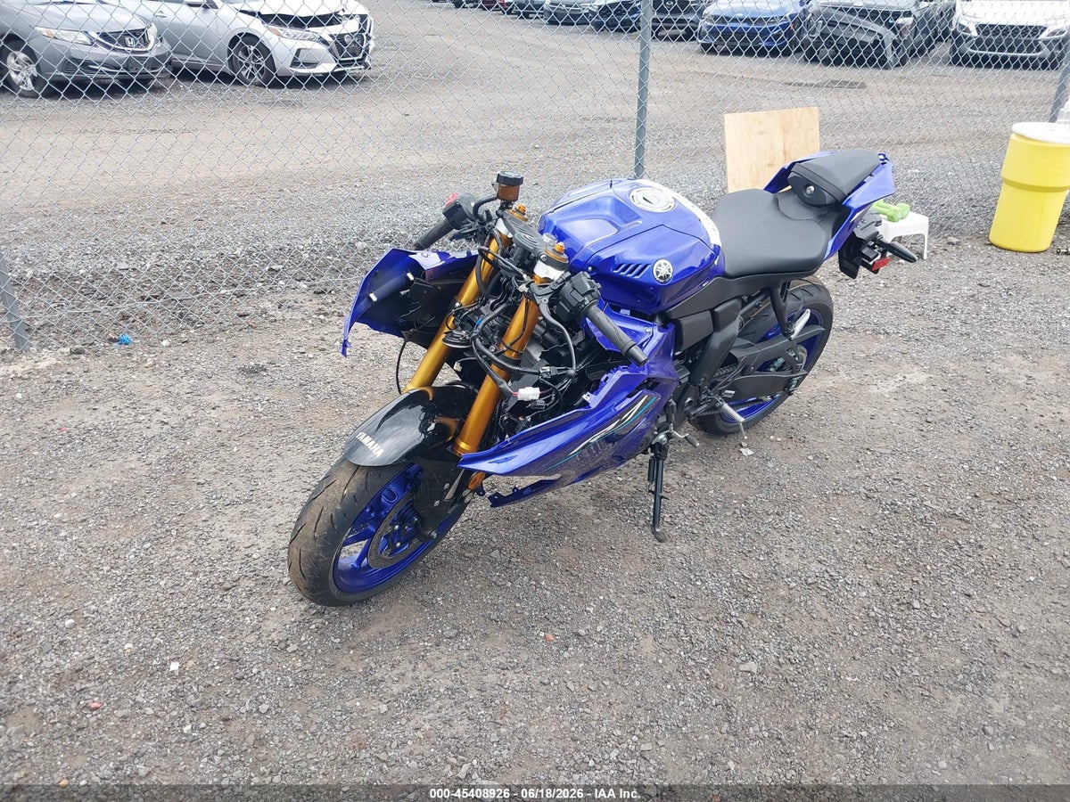 2026 YAMAHA YZFR7 — photo 2