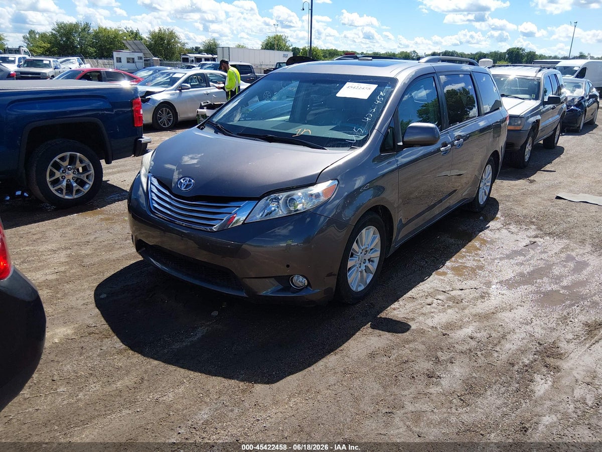 2011 TOYOTA SIENNA LIMITED V6 — снимка 2