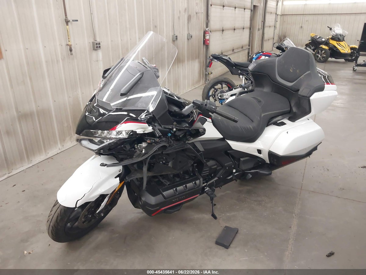 2024 HONDA GL1800 D — снимка 2