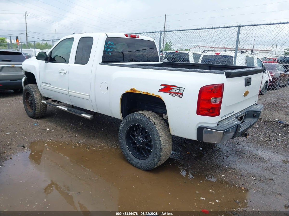 2013 CHEVROLET SILVERADO 1500 LT — снимка 3