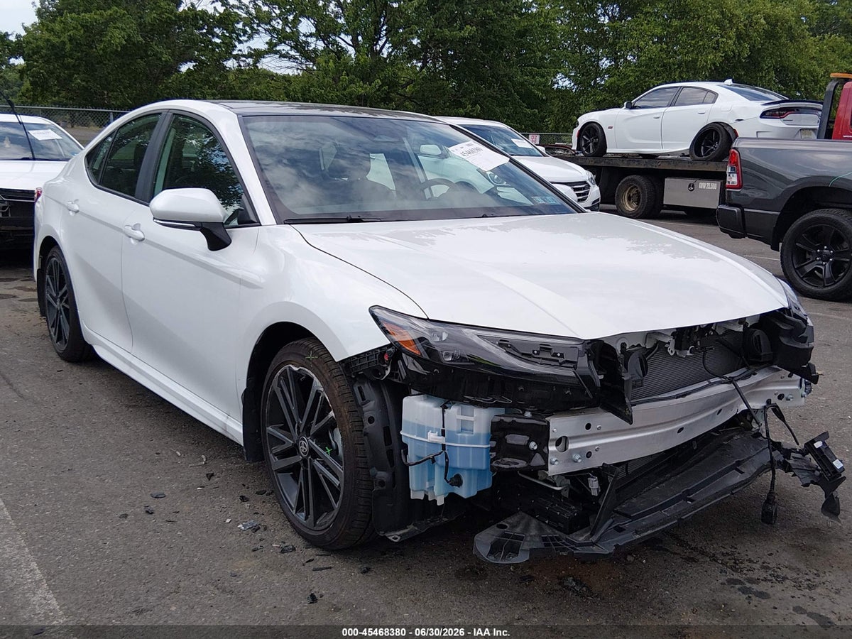 2026 TOYOTA CAMRY XSE