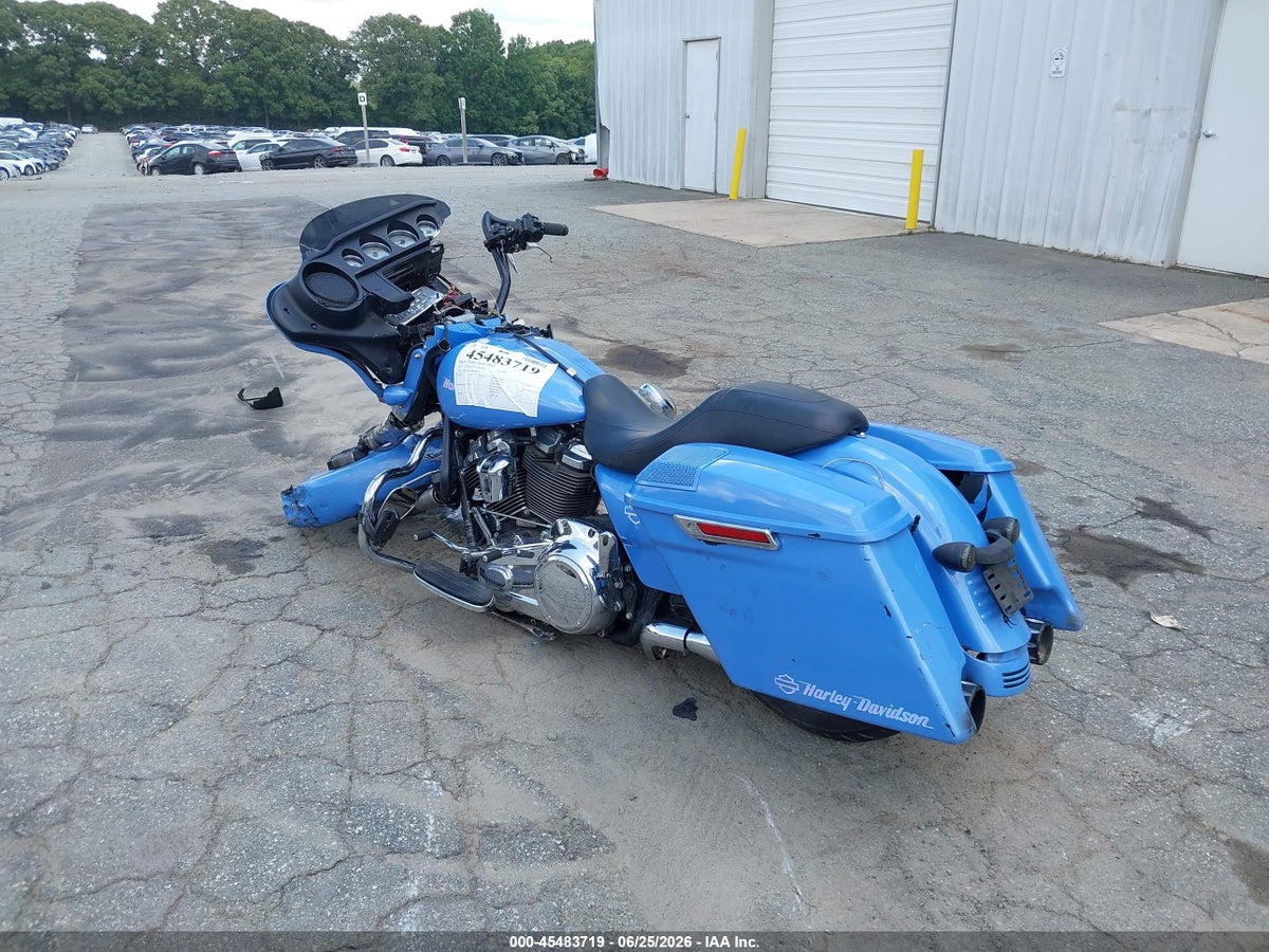 2017 HARLEY-DAVIDSON FLHX STREET GLIDE — снимка 3