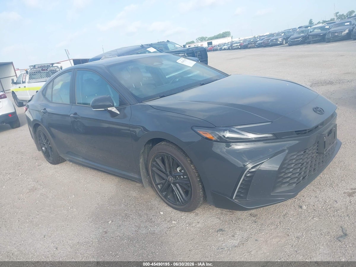 2026 TOYOTA CAMRY SE