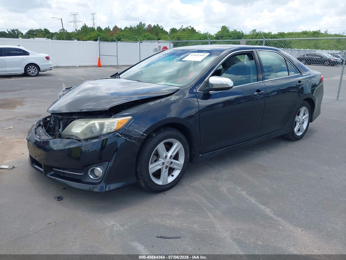 2012 TOYOTA CAMRY SE — снимка 2