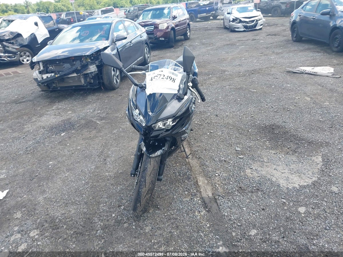2025 KAWASAKI EX650 R — photo 5