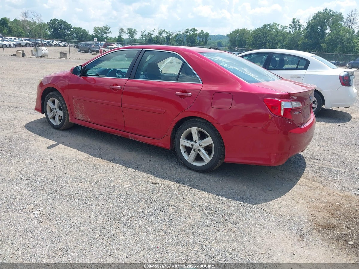 2013 TOYOTA CAMRY SE — снимка 3