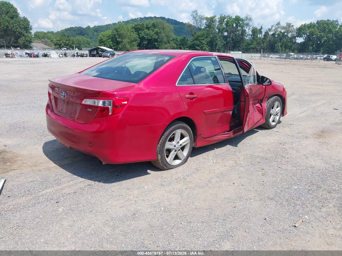 2013 TOYOTA CAMRY SE — снимка 4
