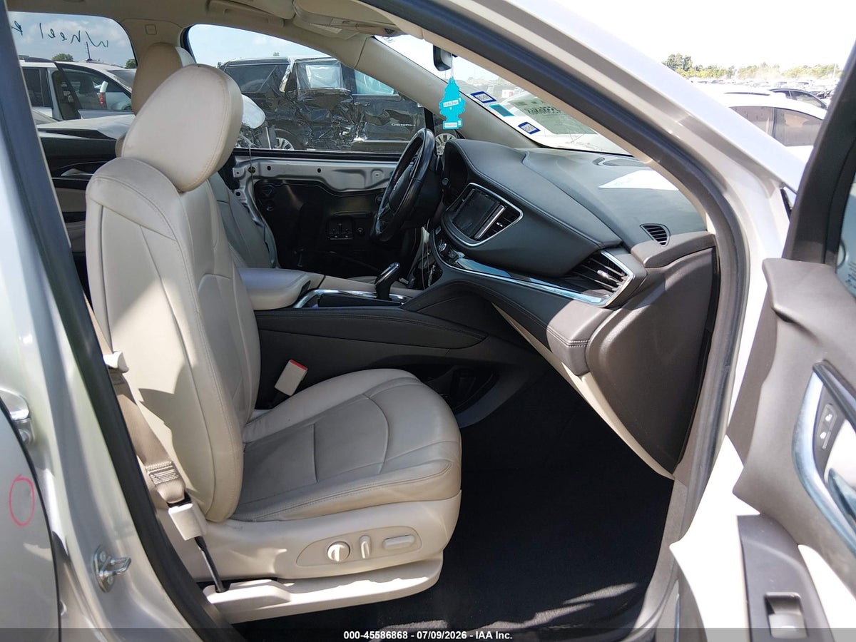 2018 BUICK ENCLAVE ESSENCE — photo 5