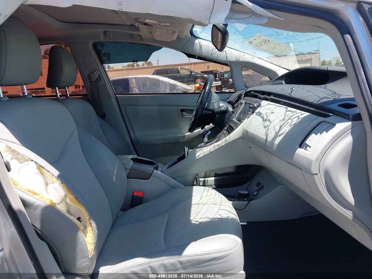 2013 TOYOTA PRIUS FOUR — снимка 5