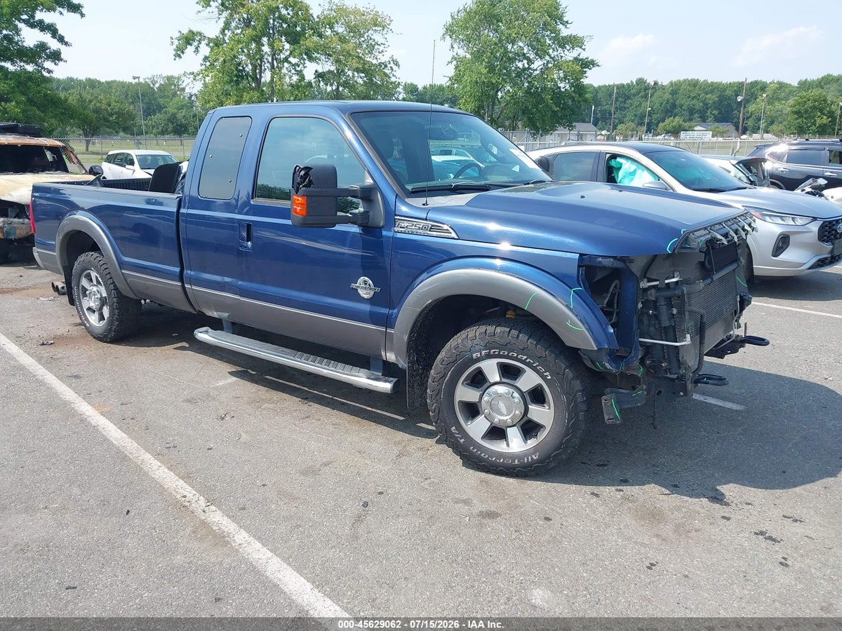 2011 FORD SUPER DUTY F-250 SRW LARIAT