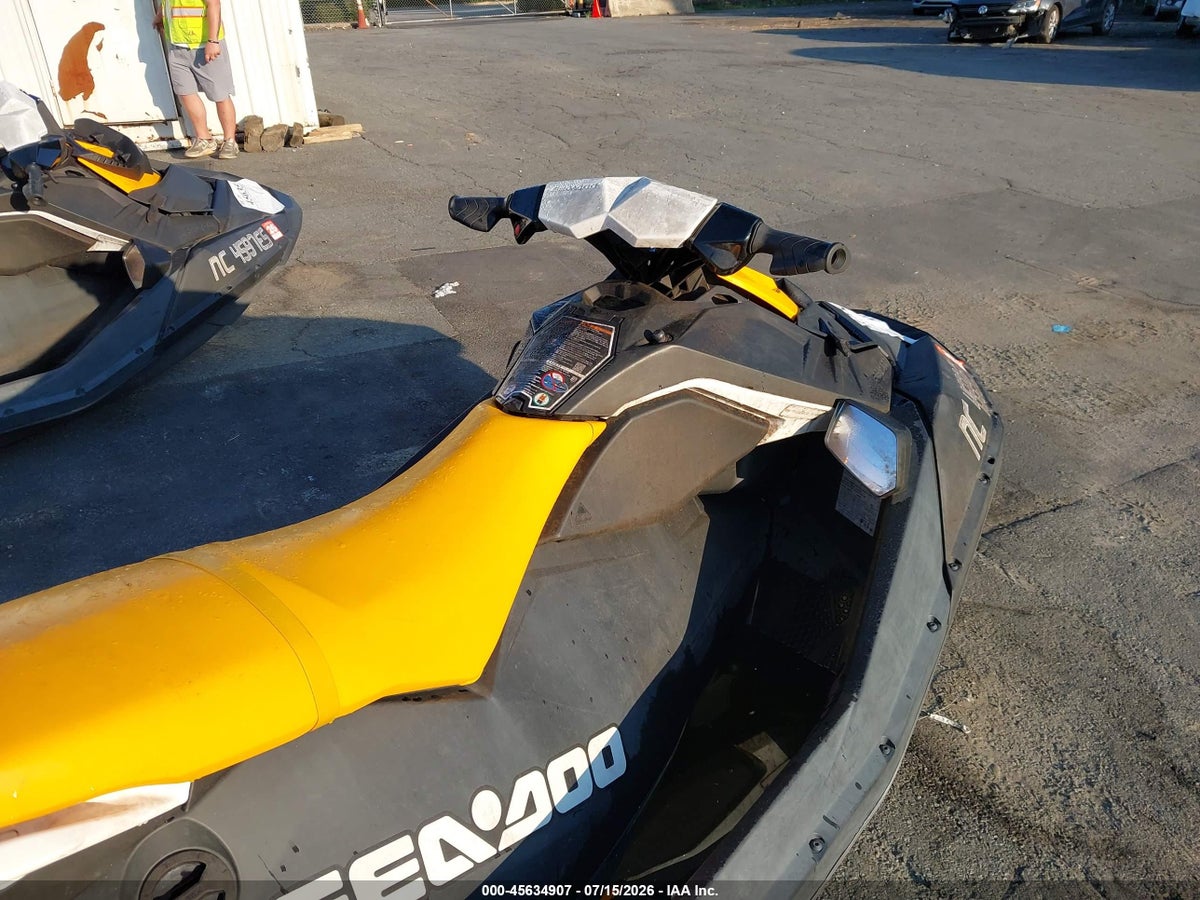 2021 SEA DOO RXT-300 — photo 5