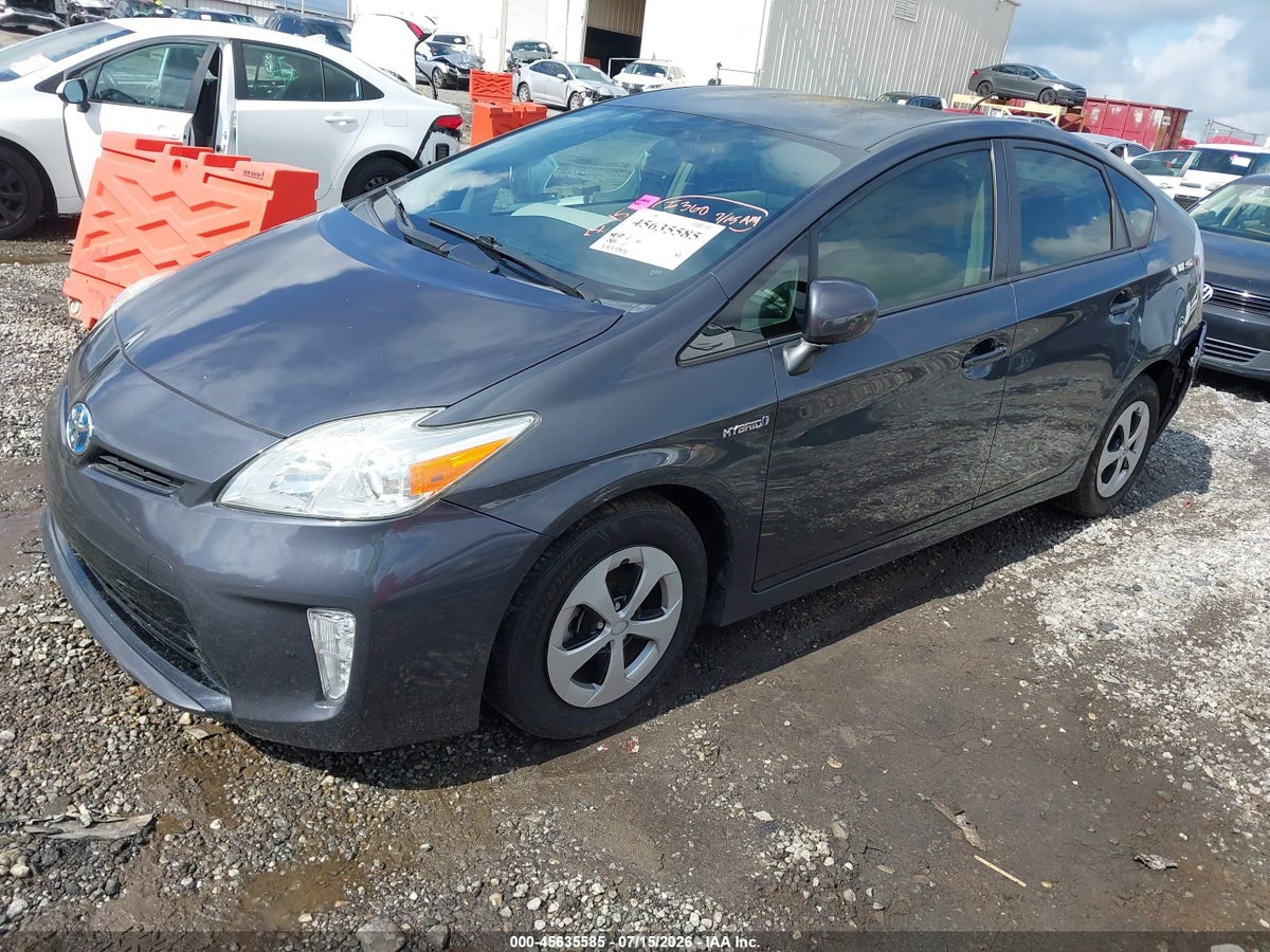 2013 TOYOTA PRIUS TWO — снимка 2
