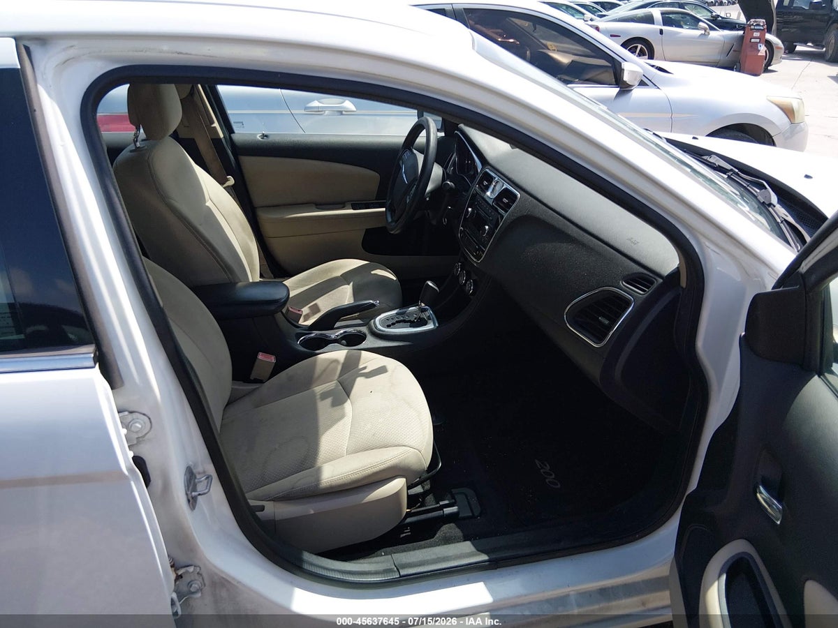 2014 CHRYSLER 200 LX — снимка 5