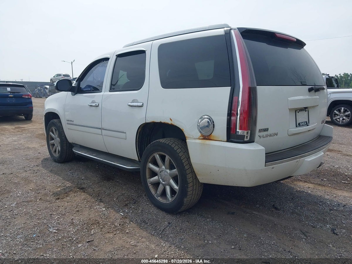 2011 GMC YUKON DENALI — снимка 3