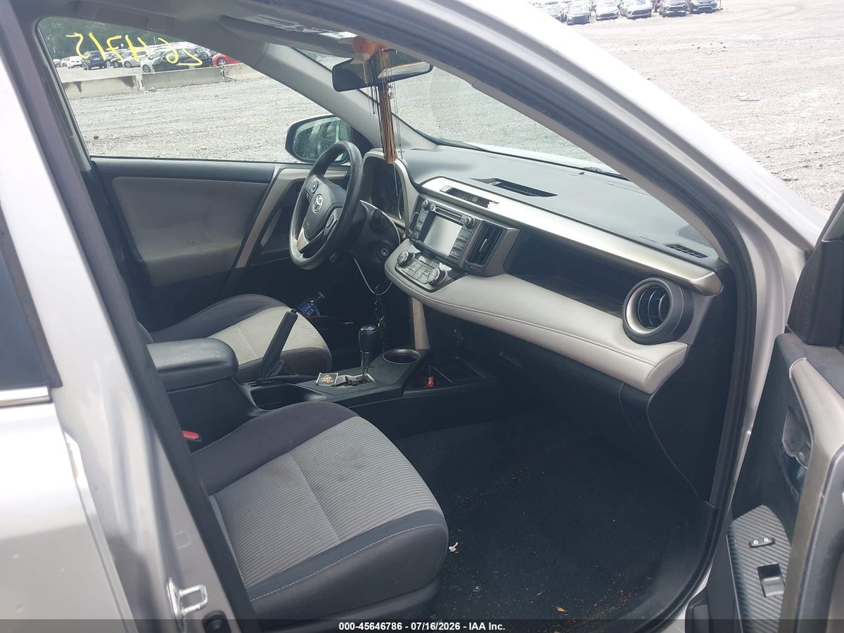 2014 TOYOTA RAV4 XLE — снимка 5