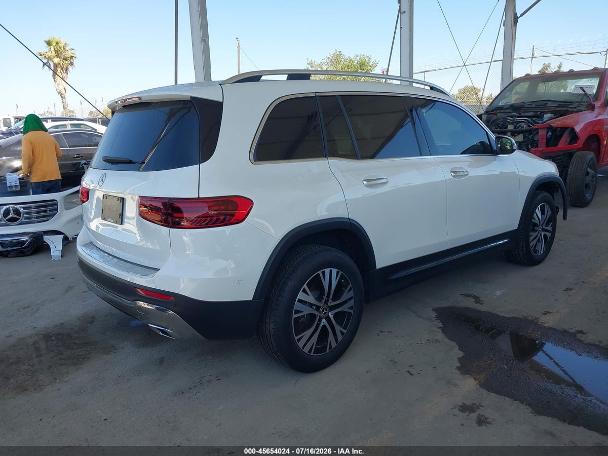 2025 MERCEDES-BENZ GLB 250 — photo 4