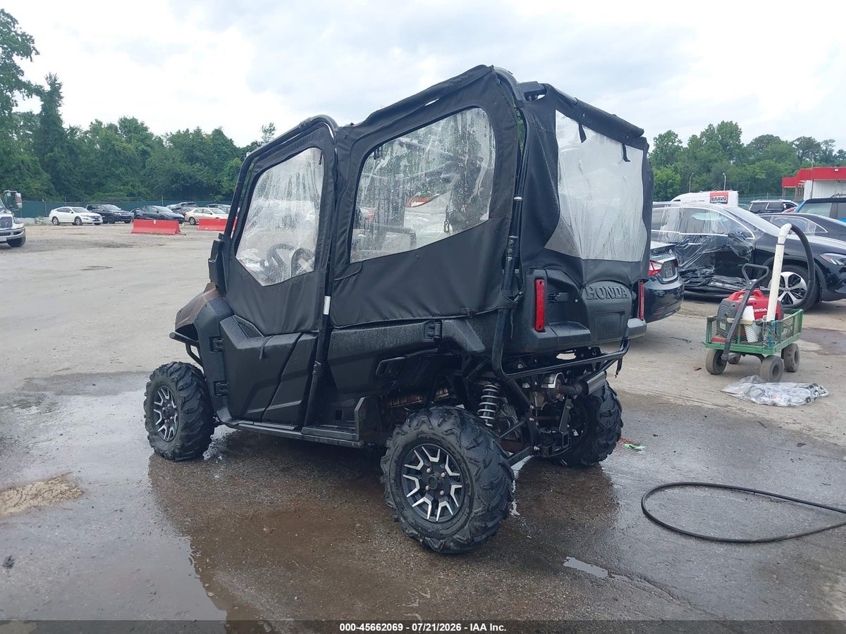 2022 HONDA SXS700 M4 — photo 3
