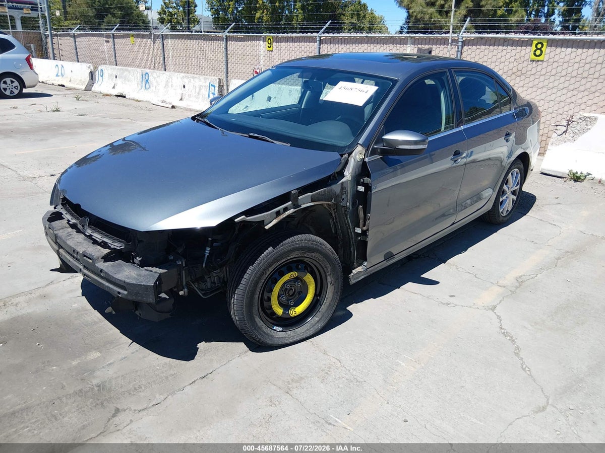2013 VOLKSWAGEN JETTA 2.5L SE — снимка 2