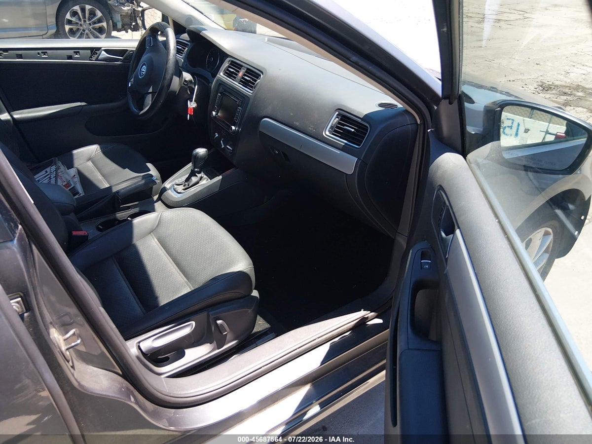 2013 VOLKSWAGEN JETTA 2.5L SE — снимка 5