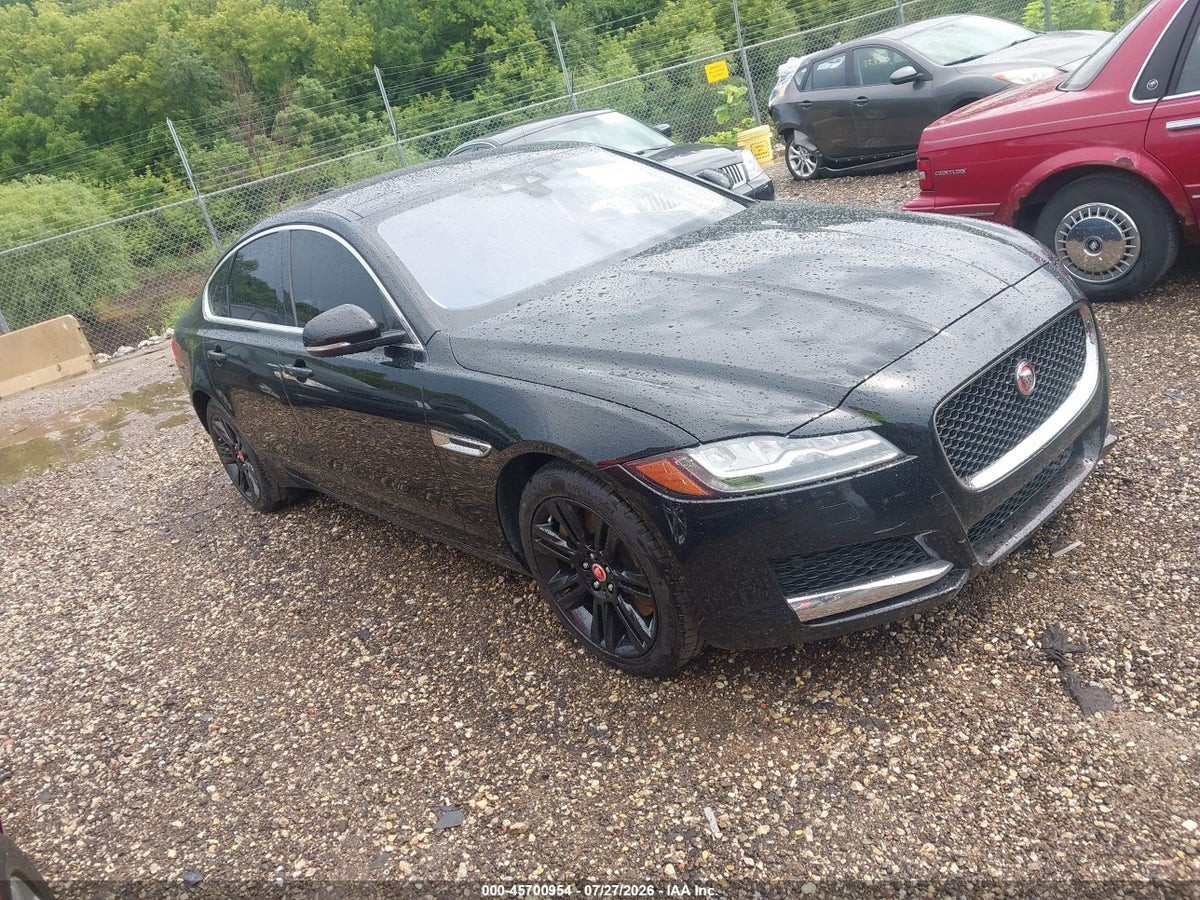 2017 JAGUAR XF 35T PREMIUM