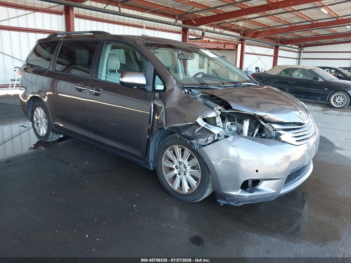 2013 TOYOTA SIENNA LIMITED 7 PASSENGER